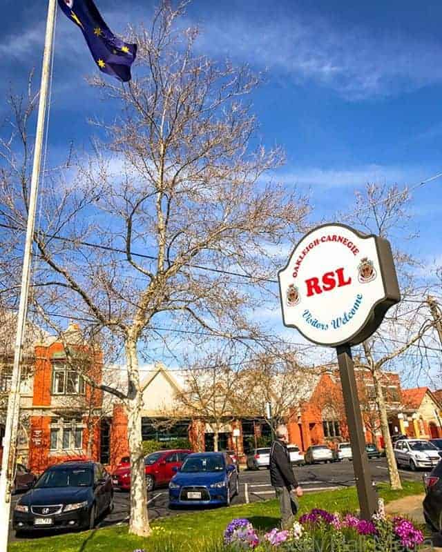 Outside the Oakleigh RSL