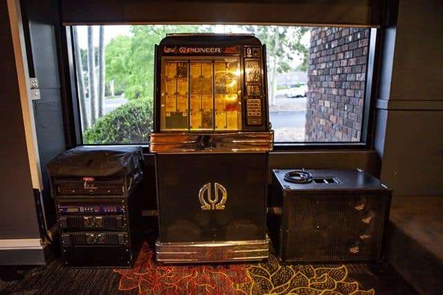 Old CD jukebox⠀
