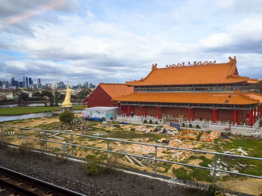 Temple & golden Buddha