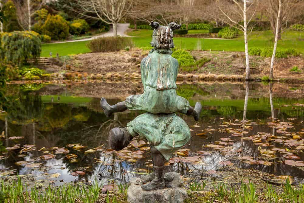 Statue of children in the garden