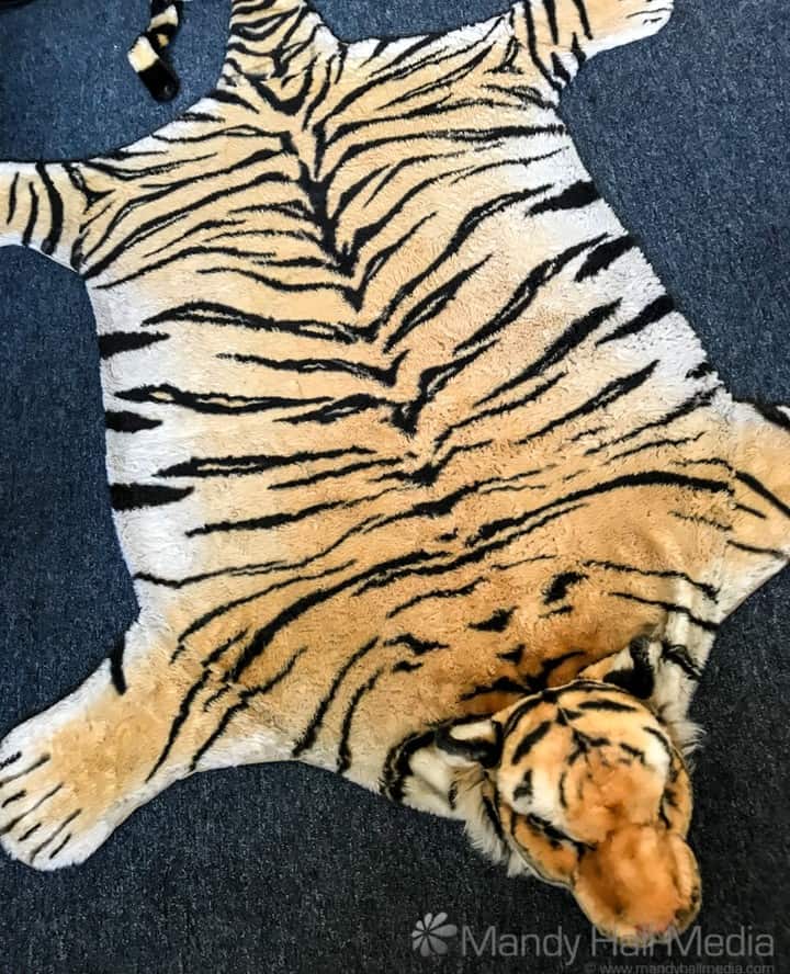 Tiger skin rug